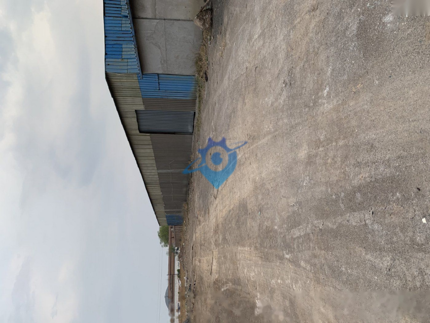 电费便宜，价格低廉，水电齐全，大车出进方便，有空地