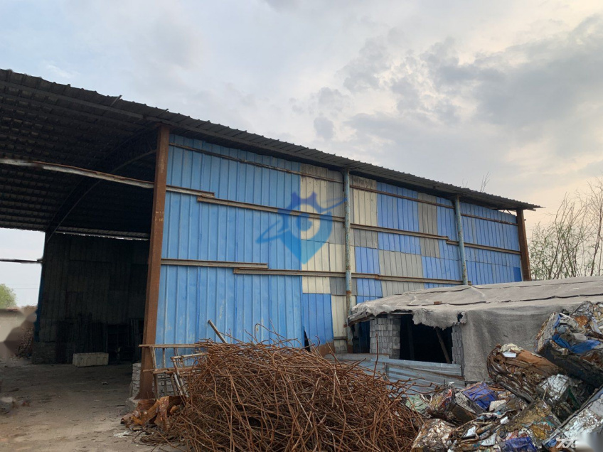 电费便宜，价格低廉，水电齐全，大车出进方便，有空地
