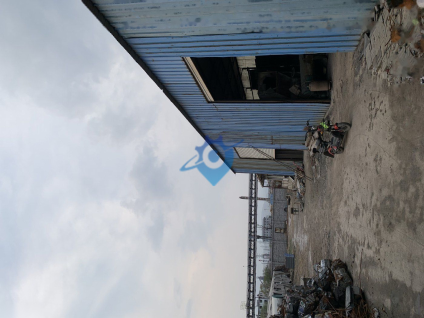 电费便宜，价格低廉，水电齐全，大车出进方便，有空地